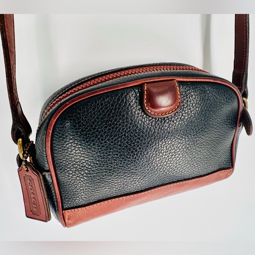Coach Sheridan Alexandria Vintage 1990's Crossbody Shoulder Bag Purse Navy